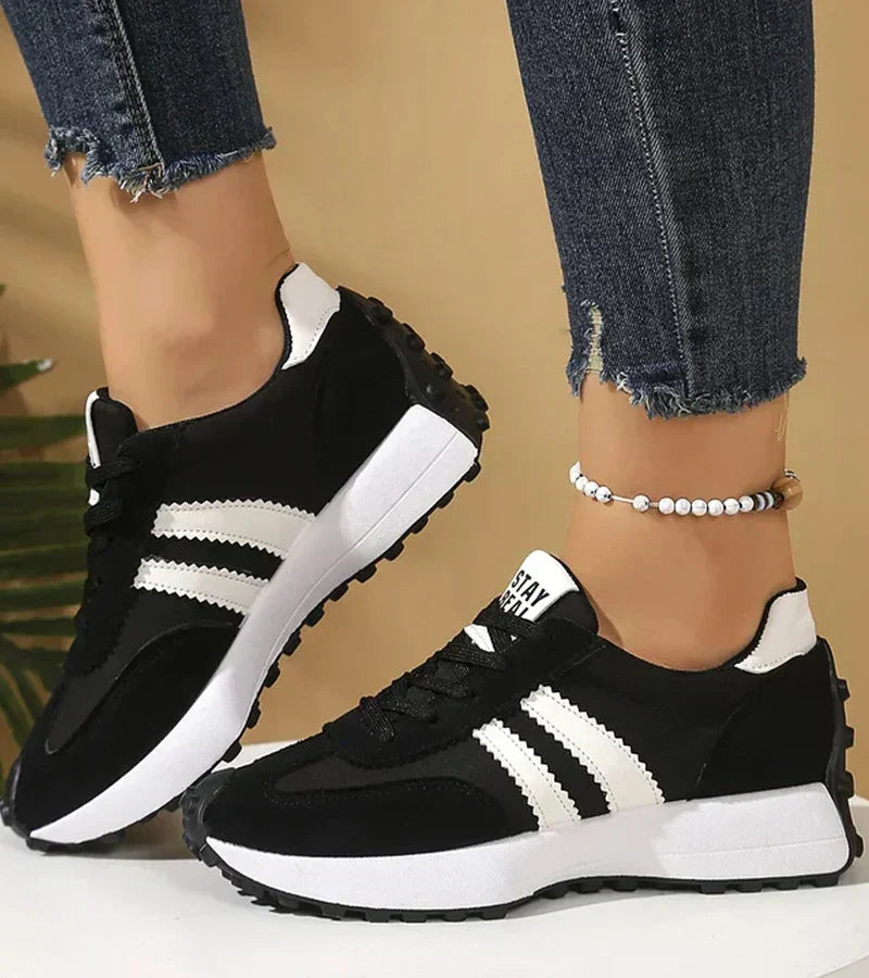 Black / 2