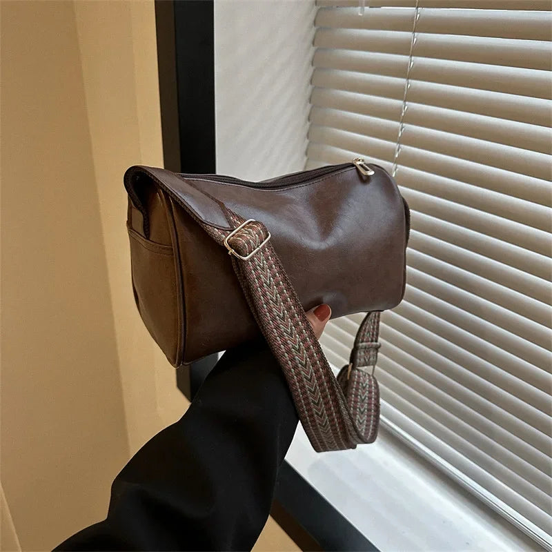 Dark Brown / Length 9.45in x Height 5.91in x Width 4.72in x Strap 47.24in